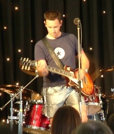 Rob on guitar (nice shorts!)